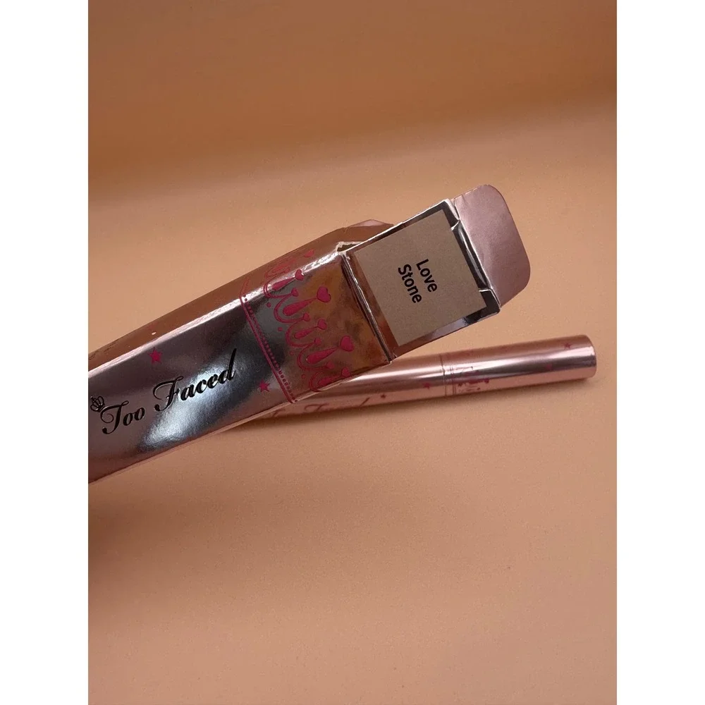 Too Faced Quickie Queen Cream Eye Shadow Stick Love Stone 1.5g New in Box